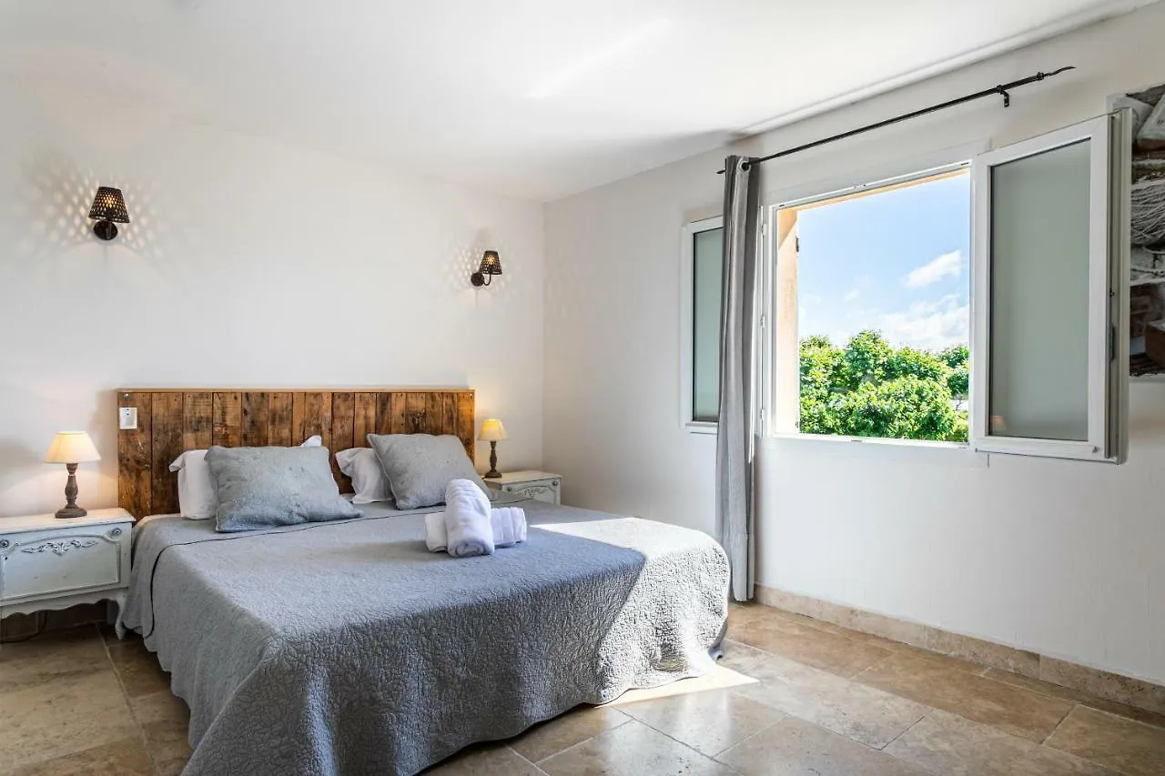 Mas Saint Julien Bed & Breakfast Cavaillon